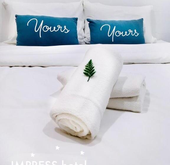 Hotel Impress