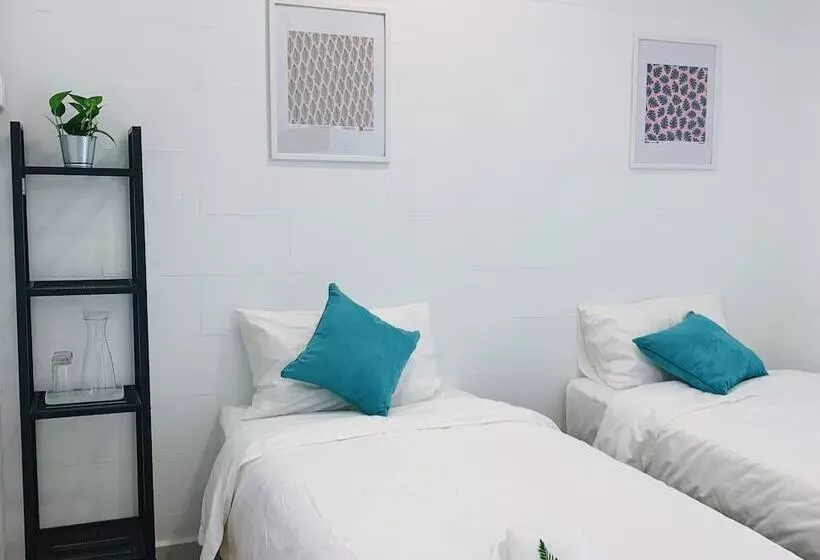 Hotel Impress