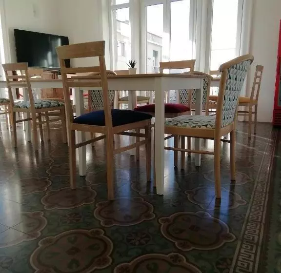 Majatalo Ace Rooms Vsg