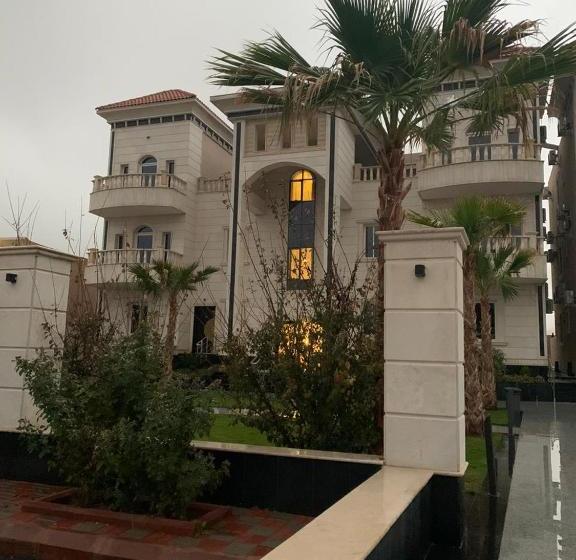 فندق Golden White