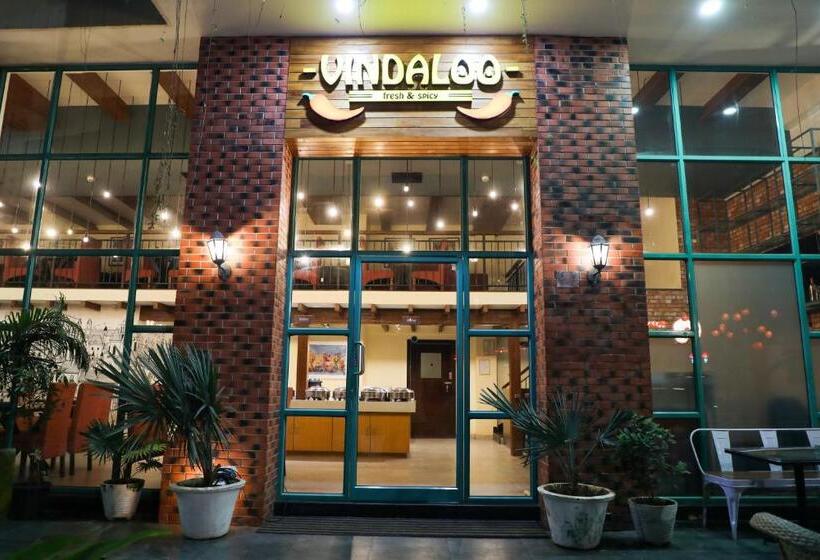 בית מלון כפרי Rosetum Anjuna Goa