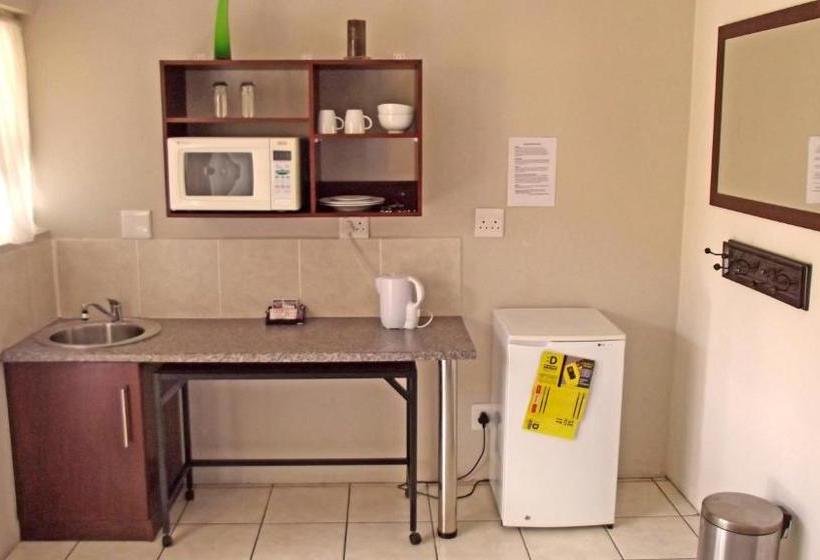 Пансион Acres B&b