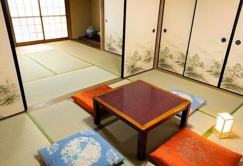 Majatalo Guesthouse Hajimari