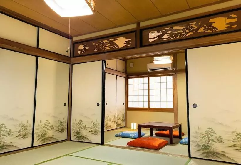 Majatalo Guesthouse Hajimari