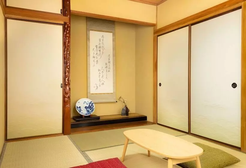 Majatalo Guesthouse Hajimari