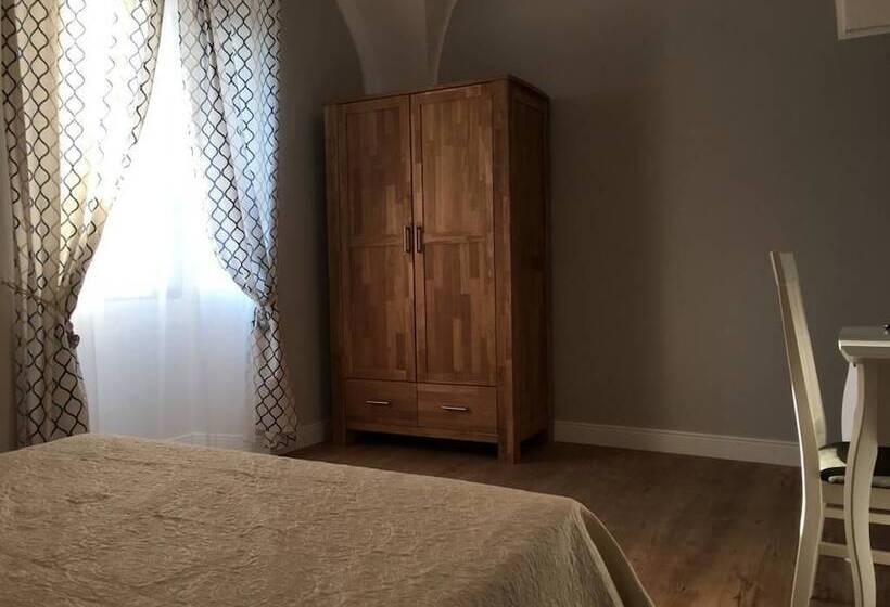 膳宿费 Pierette Guest House