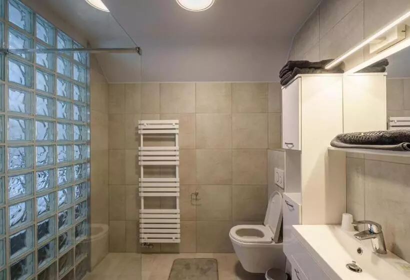 Villa Cecha B&b &wellness