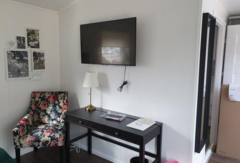 בית מלון כפרי Rasta Götene