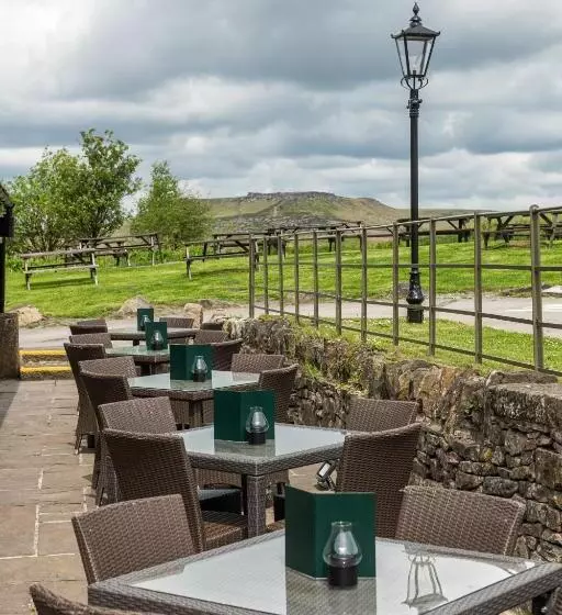 Hotelli The Fox House By Innkeeper S Collection