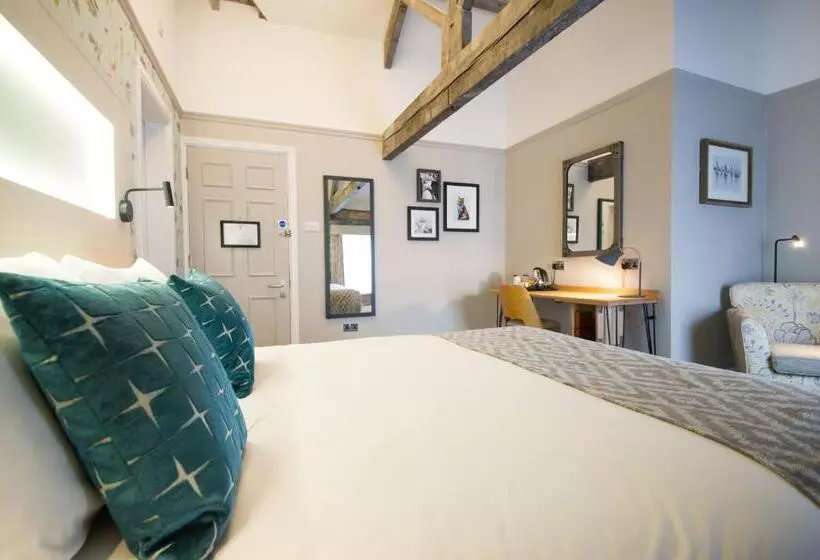 Hotelli The Fox House By Innkeeper S Collection