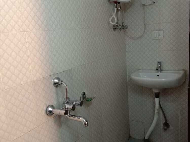 هتل Thuenpa Puenzhi