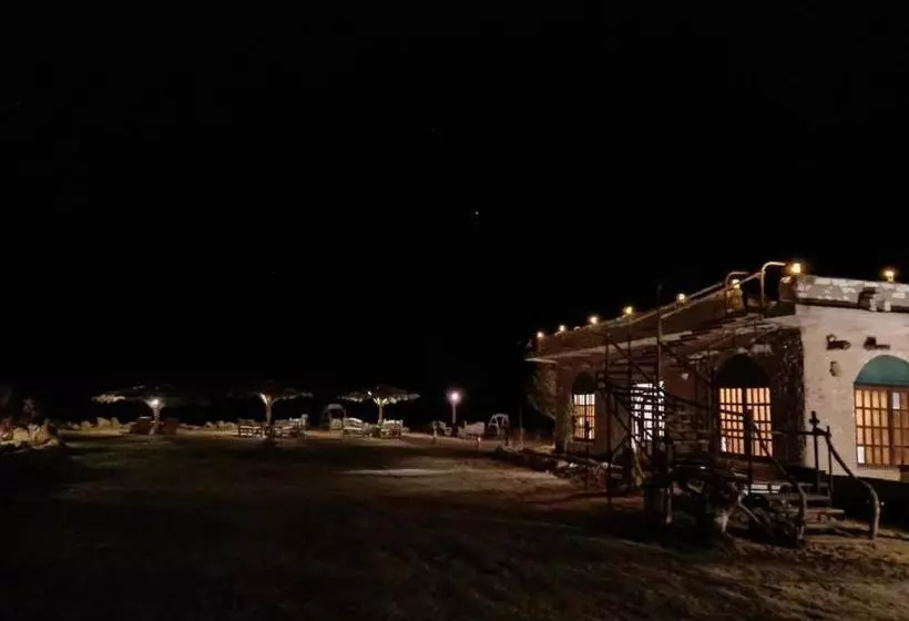 Taghaghien Island Resort