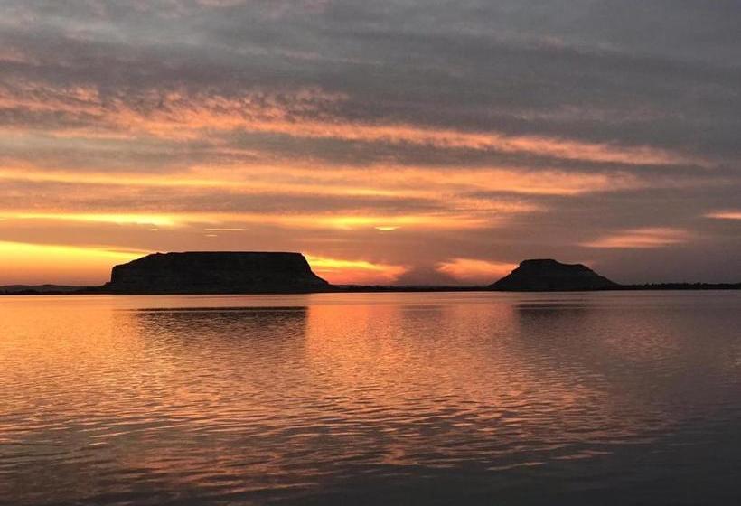 Taghaghien Island Resort