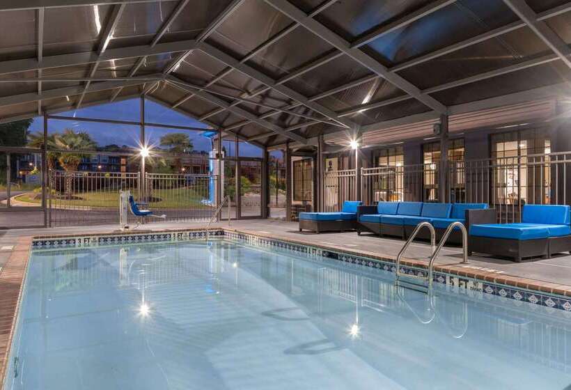 Otel Spark By Hilton Atlanta Cumberland Ballpark