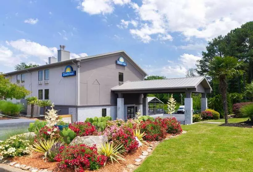 בית מלון כפרי Spark By Hilton Atlanta Cumberland Ballpark