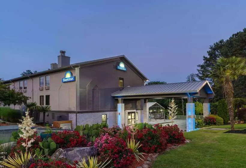 בית מלון כפרי Spark By Hilton Atlanta Cumberland Ballpark