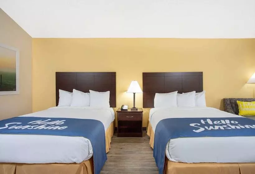 בית מלון כפרי Days Inn By Wyndham Lake City