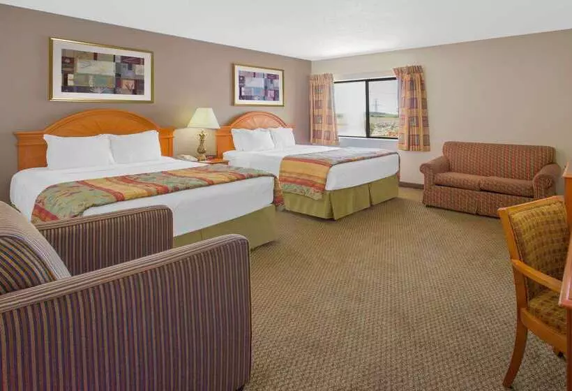هتل Days Inn By Wyndham Portage