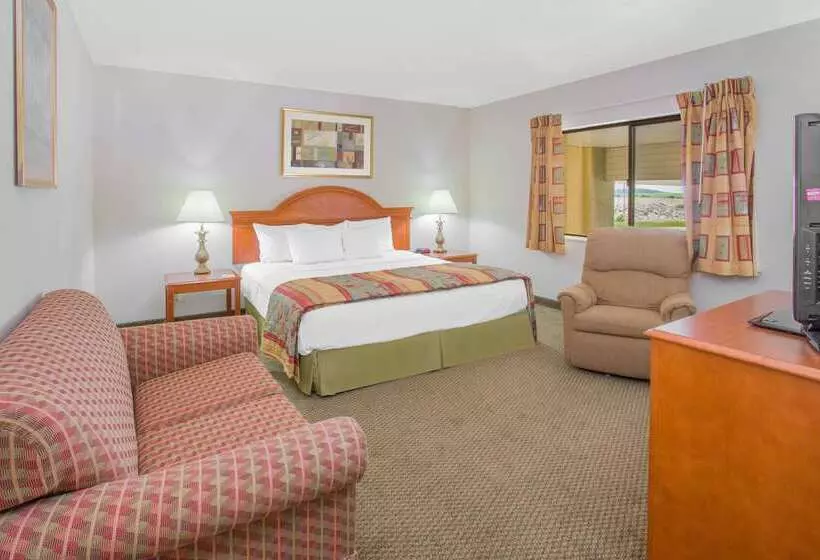 هتل Days Inn By Wyndham Portage