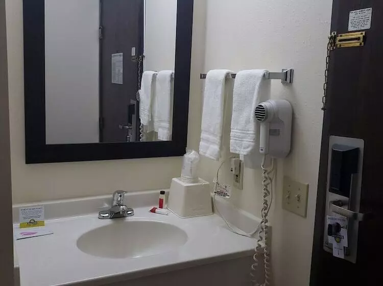 هتل Days Inn By Wyndham Portage