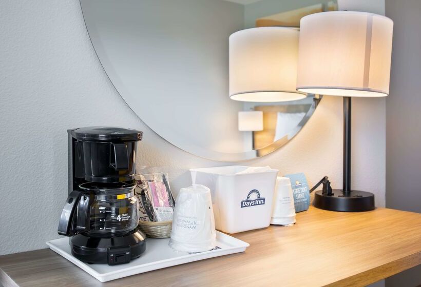 Hotel Days Inn By Wyndham Red Bluff