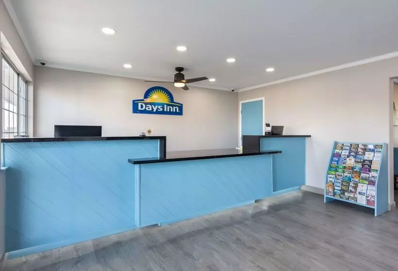 ホテル Days Inn By Wyndham Red Bluff