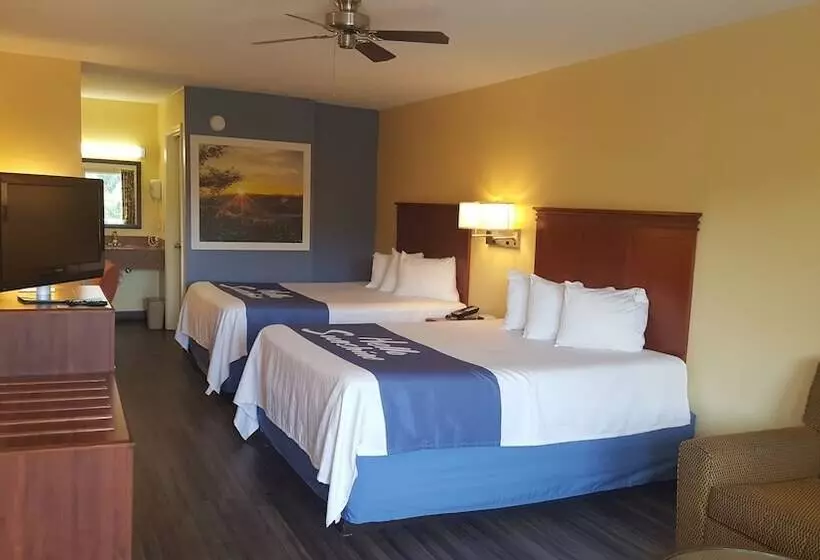 Отель Days Inn By Wyndham Trenton