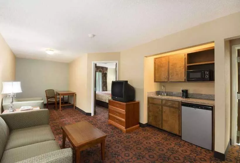 호텔 Days Inn By Wyndham Weldon Roanoke Rapids