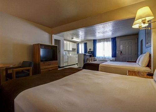 酒店 Econo Lodge Inn & Suites
