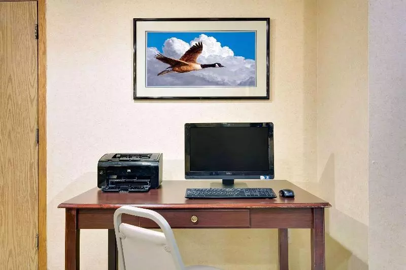 Отель Knights Inn Evanston, Wy