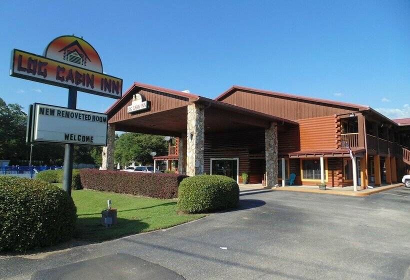 Hotelli Log Cabin Inn