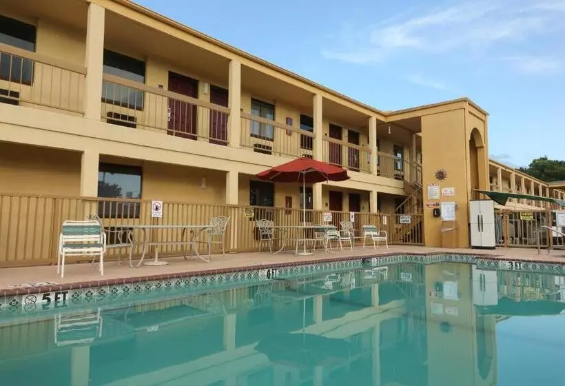 فندق Red Roof Inn Ardmore