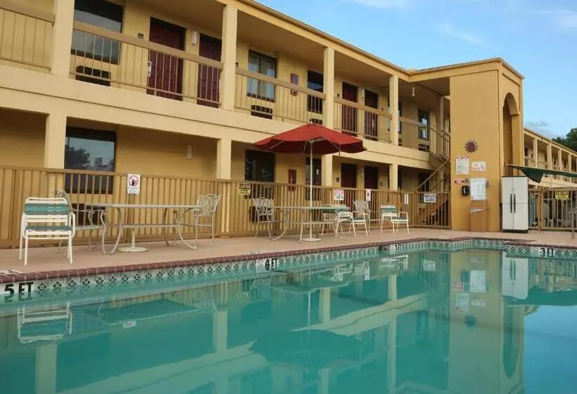 فندق Red Roof Inn Ardmore