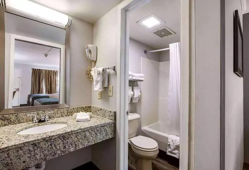 酒店 Travelodge By Wyndham Canton Livonia Area, Mi