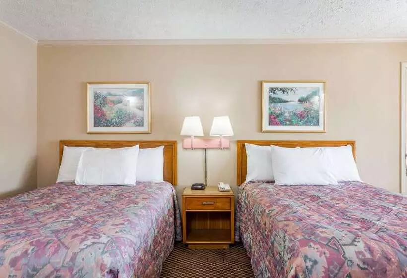 酒店 Travelodge By Wyndham Ridgeway Martinsville Area