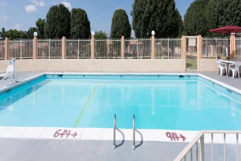 호텔 Travelodge By Wyndham Ridgeway Martinsville Area