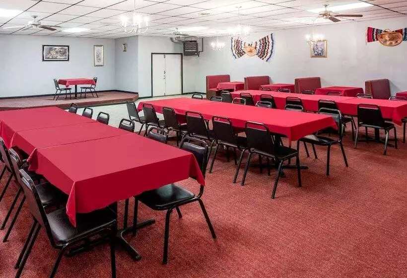 酒店 Travelodge By Wyndham Ridgeway Martinsville Area