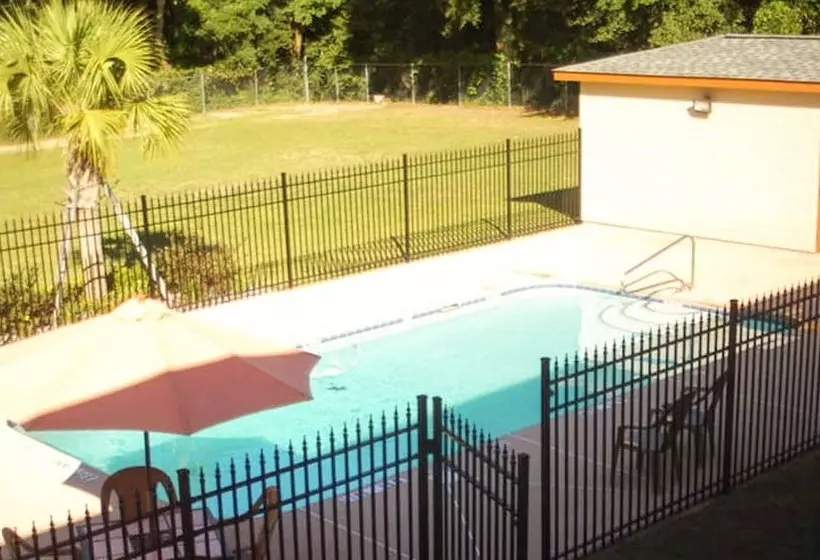 Western Motel Inn And Suites Hazelhurst