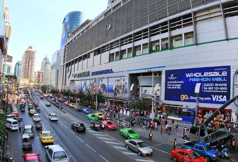 בית מלון כפרי 4m Pratunam