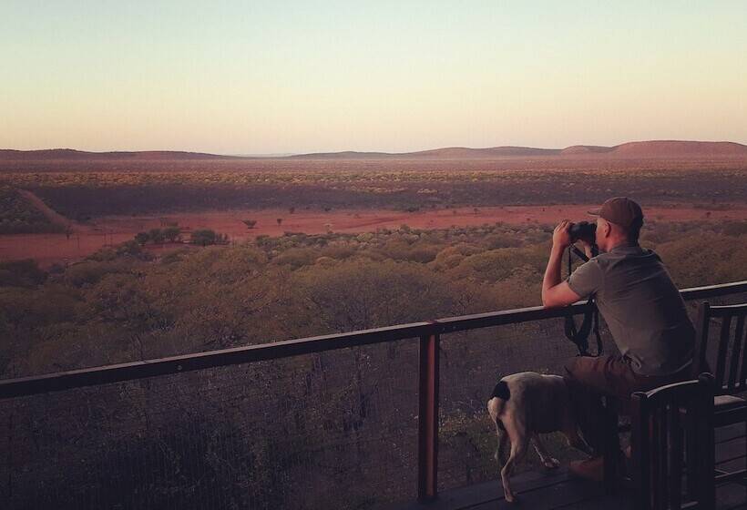 پانسیون Onduri Lodge   In Okaukuejo