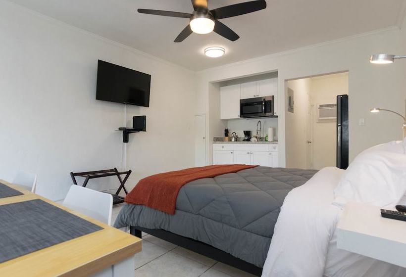 Costa Este Beach Vacation