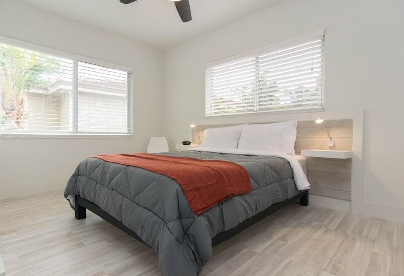 Costa Este Beach Vacation