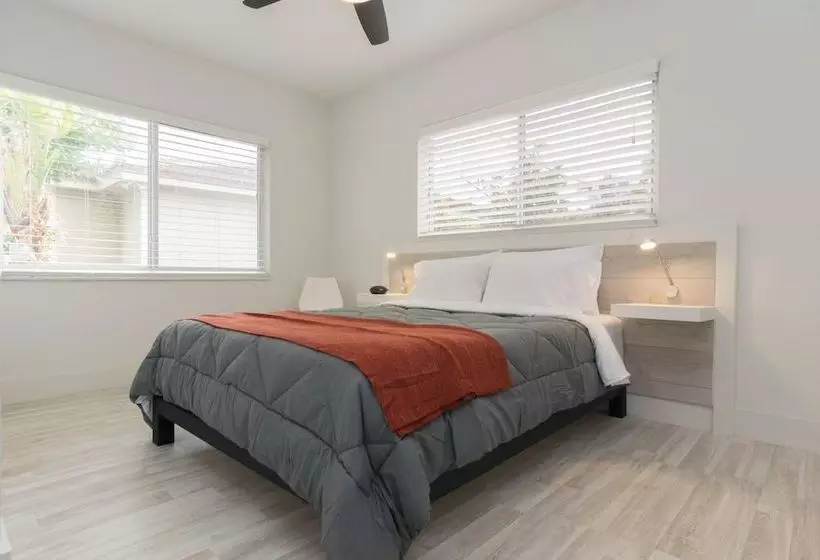 Costa Este Beach Vacation