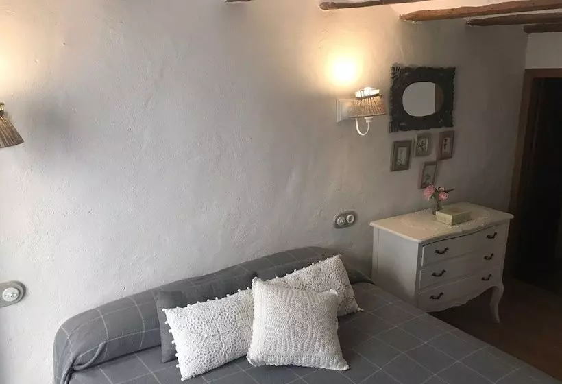 El Encanto De Mora