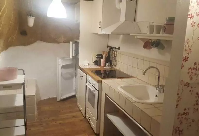 El Encanto De Mora