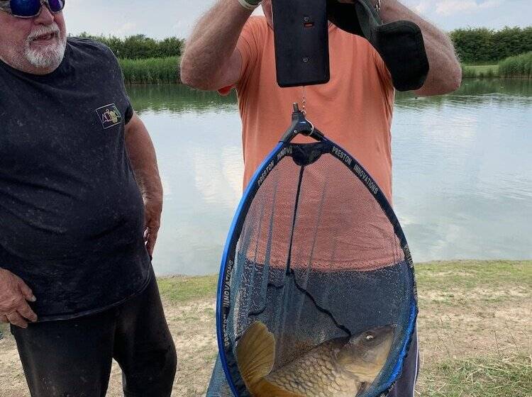 Lakeside Fishing Lodges