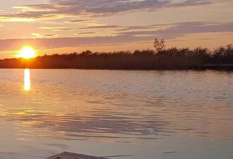 Lakeside Fishing Lodges