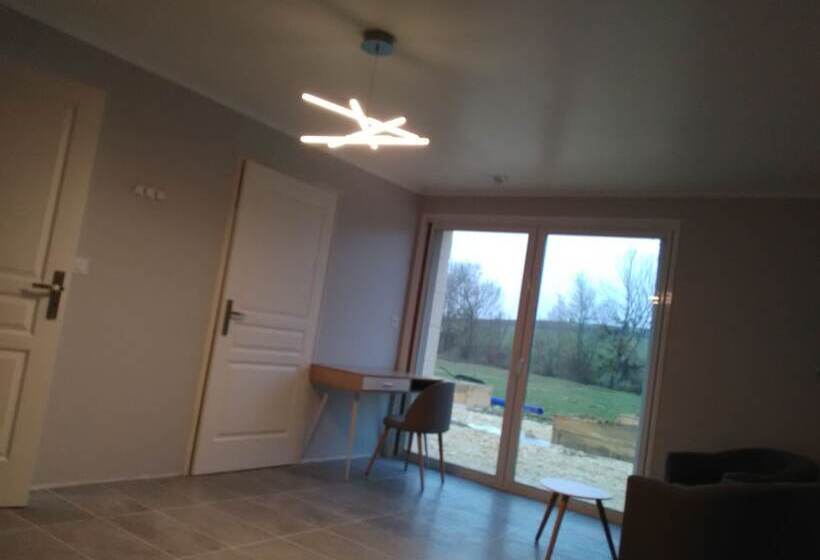 بنسيون Au Pied Du Lariat