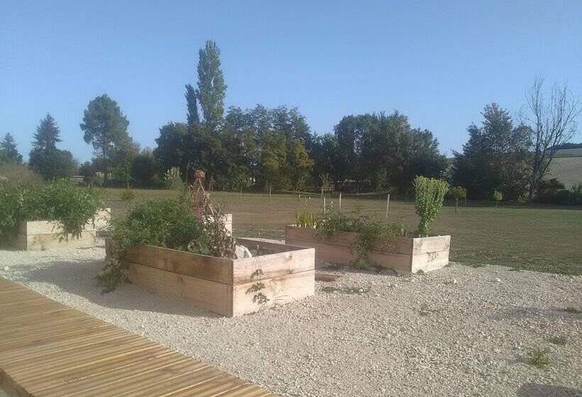 بنسيون Au Pied Du Lariat