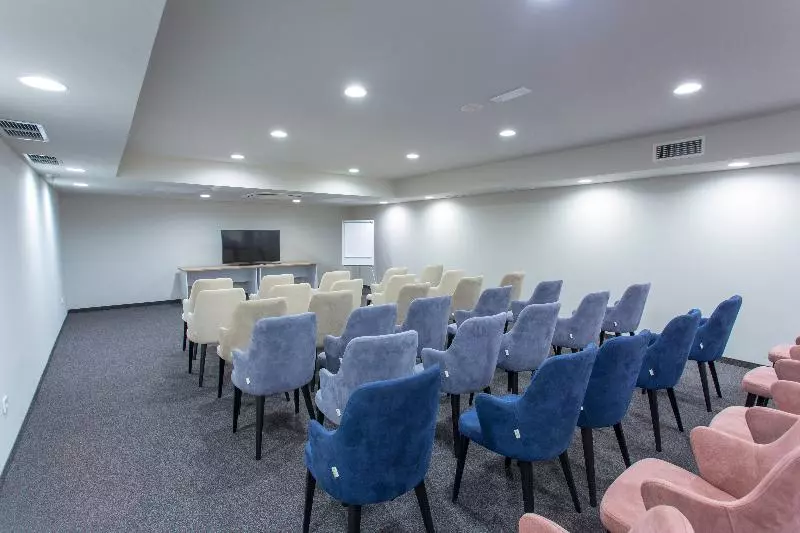 Astoria Mare Hotel All Inclusive, Free Parking & Private Beach